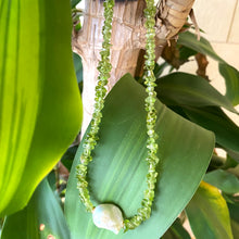 Cargar imagen en el visor de la galería, Green Peridot Beaded Necklace with Large Baroque Pearl and Gold Plated Silver Details, 16.5&quot;inches, August Birthstone
