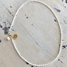 Lade das Bild in den Galerie-Viewer, White Mini Rice pearl Necklace with Sea Shell Charm, Gold Filled, 16&quot;inches Dainty Pearl Necklace
