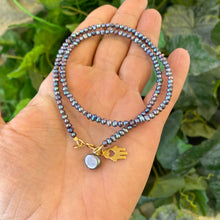 Charger l&#39;image dans la galerie, Black Mini Rice pearl Necklace with Hamsa Hand Charm, Gold Filled, 16&quot;inches
