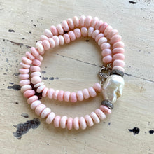 Carica l&#39;immagine nel visualizzatore di Gallery, Pink Opal Candy Necklace with White Baroque Pearl and Diamonds, 18&quot;inches
