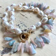 Cargar imagen en el visor de la galería, Morganite, Aquamarine Chips &amp; Freshwater Pearls Asymmetric Necklace, 20.5&quot;inches
