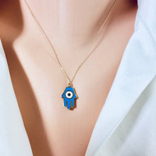 Charger l&#39;image dans la galerie, Collier pendentif mauvais œil en or massif 18 carats, délicat et émaillé, 40,6 cm de long
