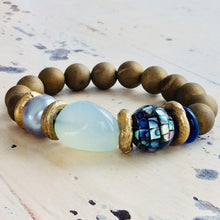 Charger l&#39;image dans la galerie, Green Quartz Bracelet, Druzy Agate Abalone Sea Glass Stretch Bracelet
