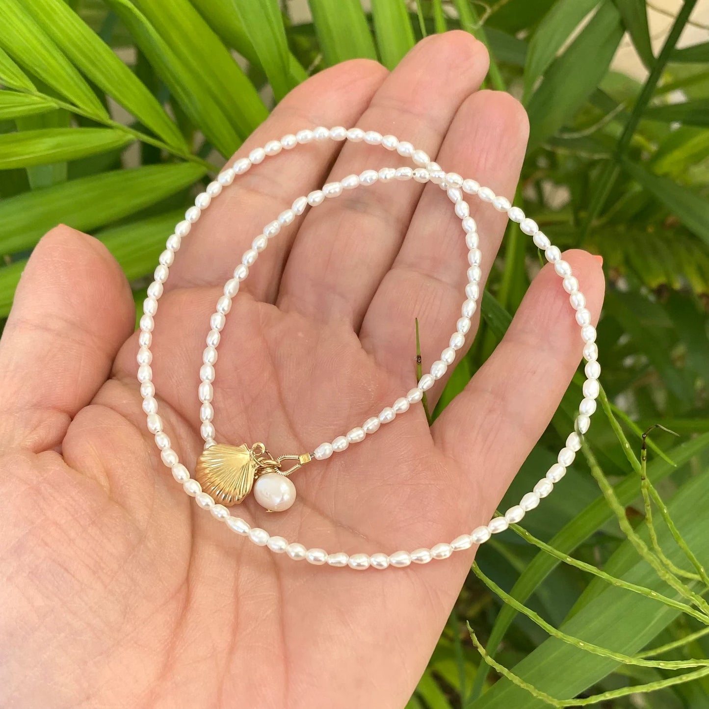 Pearl necklace with sea shell charm, 14K gold filled, delicate design, perfect for summer, made in Canada.