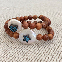 Lade das Bild in den Galerie-Viewer, Sandalwood Stretchy Bracelet Turquoise Heart &amp; Star, Coin Pearl Bracelet
