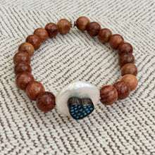 Lade das Bild in den Galerie-Viewer, Sandalwood Stretchy Bracelet Turquoise Heart &amp; Star, Coin Pearl Bracelet
