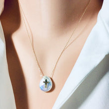Charger l&#39;image dans la galerie, Solid Gold 18K Cross on Coin Pearl Pendant 18&quot;Inches
