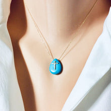 Charger l&#39;image dans la galerie, Pendentif en or massif 18 carats avec turquoise, pendentif croix et chaîne en or massif de 40 ou 45 cm de long
