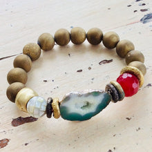 Carica l&#39;immagine nel visualizzatore di Gallery, Green Druzy Agate Statement Gemstone Beaded Bracelet, Meditation Jewelry
