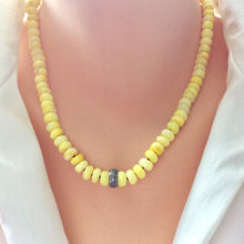 Charger l&#39;image dans la galerie, Collier de perles d&#39;opale jaune naturelle, collier pavé de diamants
