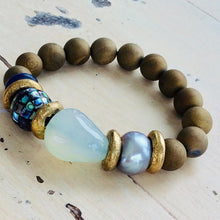 Charger l&#39;image dans la galerie, Green Quartz Bracelet, Druzy Agate Abalone Sea Glass Stretch Bracelet
