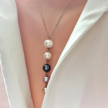 Charger l&#39;image dans la galerie, Collier en or massif 18 carats avec perles graduées et or jaune, pendentif en cascade de perles
