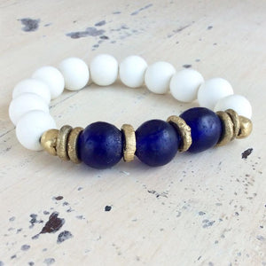 White Wood and Sea Glass Stretchy Bracelet, Chunky Beaded Pebble Bracelet