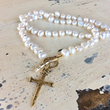 Load image into Gallery viewer, Freshwater Pearl Necklace, Cross Pendant Necklace, Religious Jewelry
