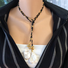 Lade das Bild in den Galerie-Viewer, Black Spinel Long Lariat Necklace w Baroque Pearls at $345
