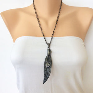 Diamonds Paved Wood Leaf Pendant Necklace